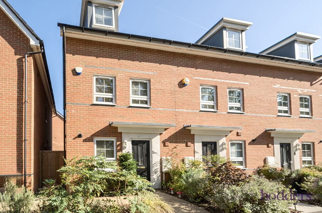 Property photo 1 of 21 36369d1B-Fb02-45c...