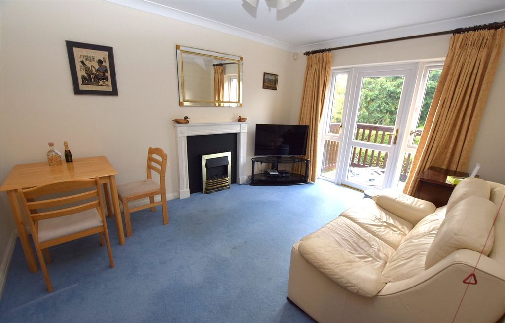 Property photo 3 of 7 Picture No. 06