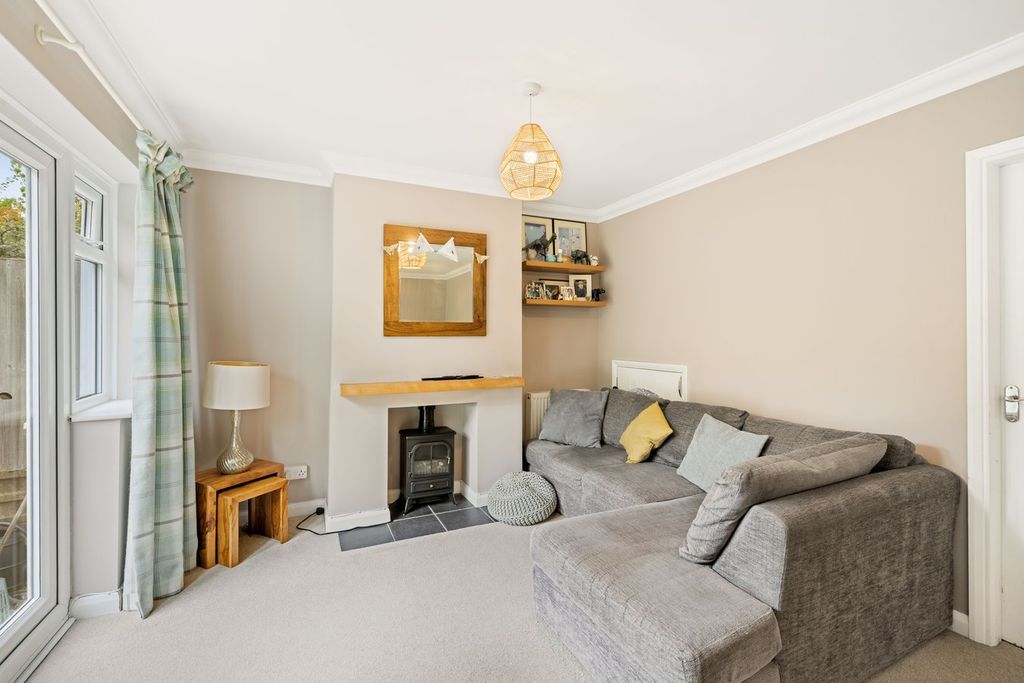Property photo 2 of 12