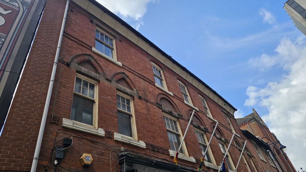 Property photo 1 of 9 Exterior