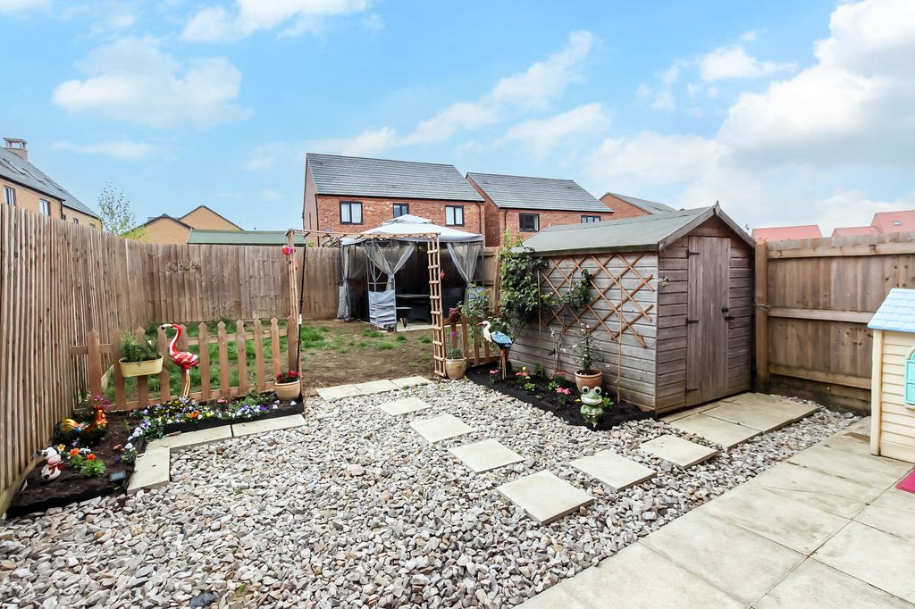 Property photo 3 of 11 Rear Garden