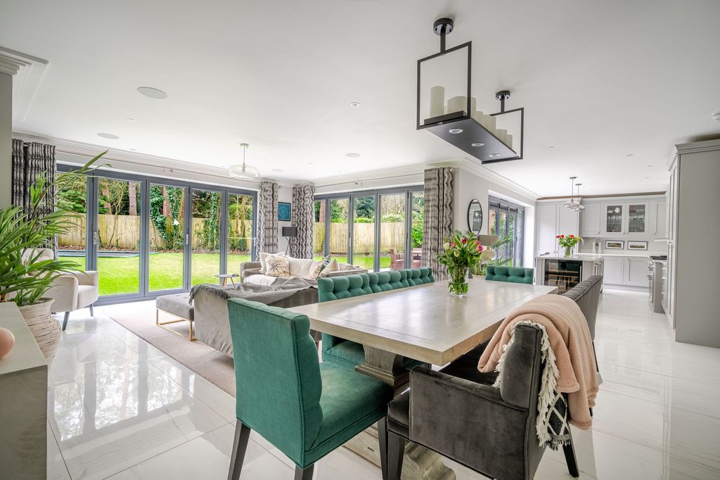 Property photo 3 of 18