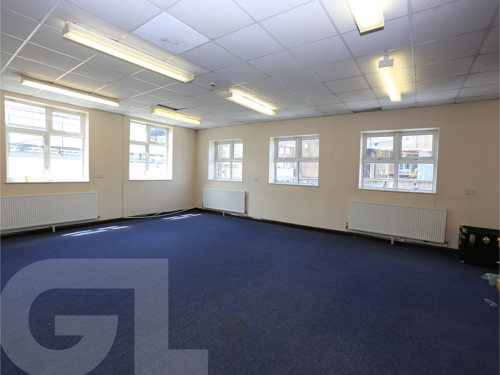 Property photo 1 of 1