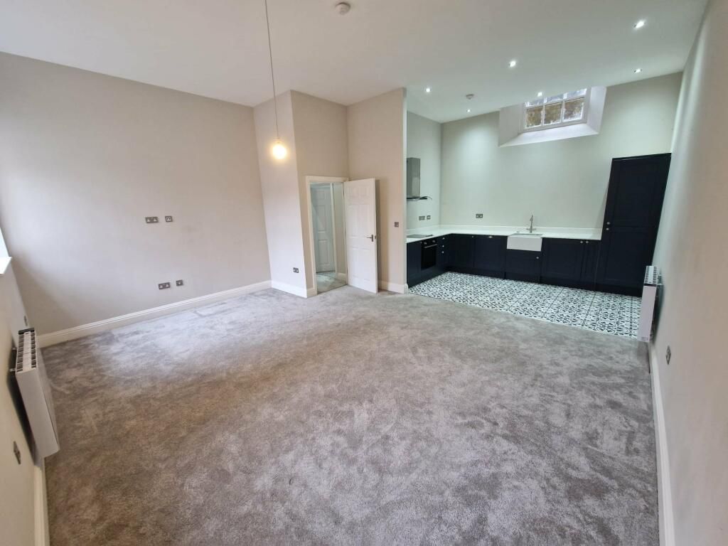 Property photo 1 of 12 Lounge Pic 1.Jpg