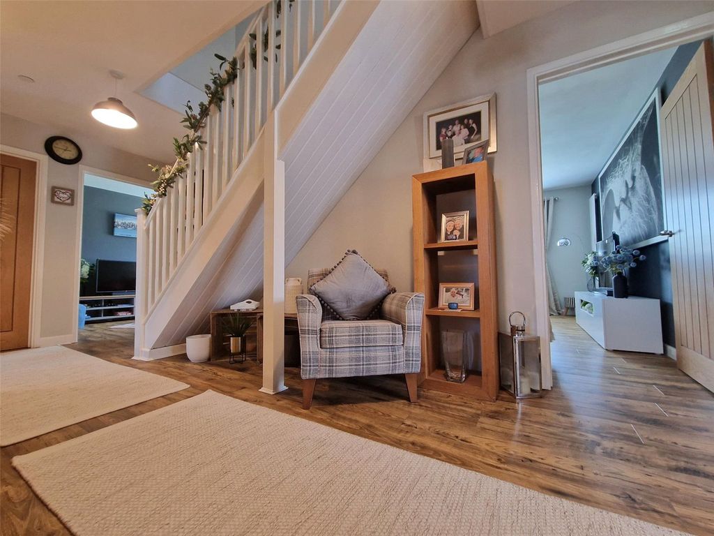Property photo 2 of 41 Picture No. 40