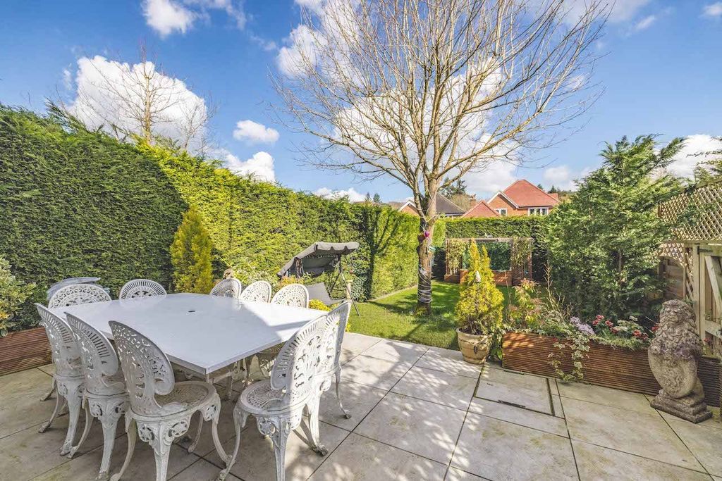 Property photo 3 of 19