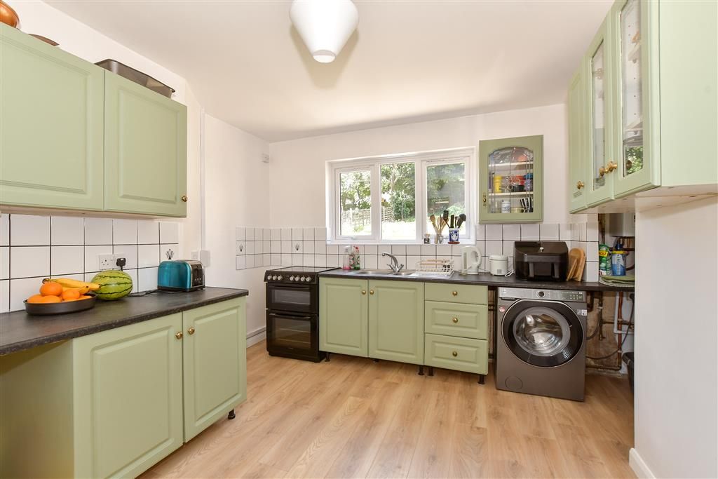 Property photo 1 of 12 Kitchen