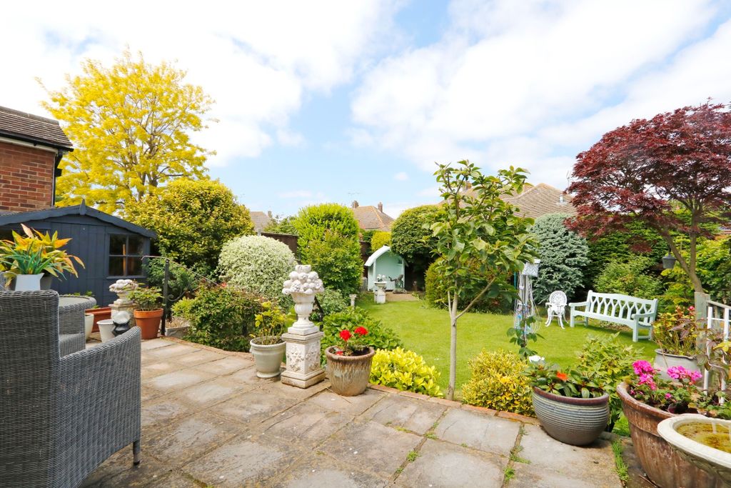 Property photo 2 of 13 2395153