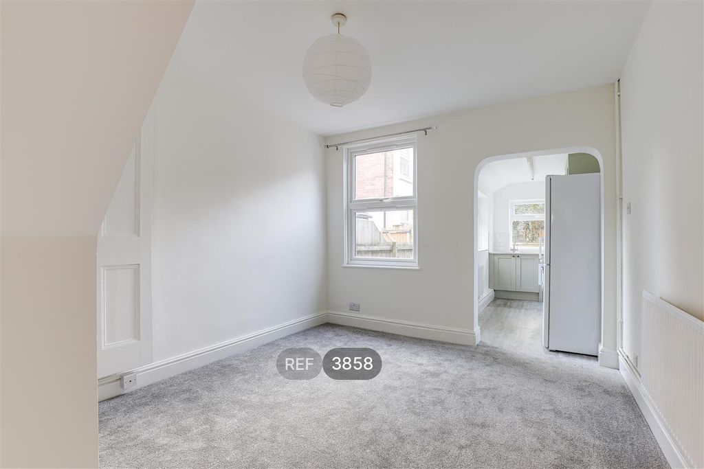 Property photo 2 of 16 Dining Room