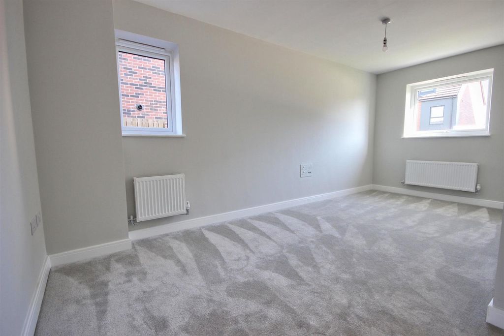 Property photo 1 of 26 Img_9113-Img_9115_Lzn.Jpg