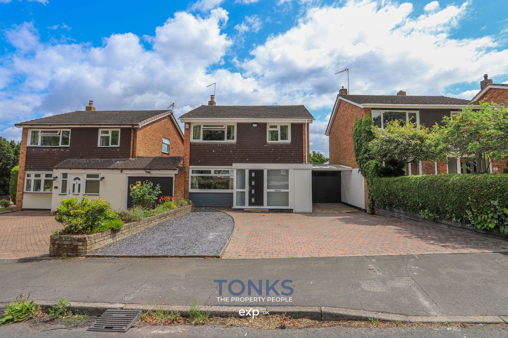 Property photo 1 of 31