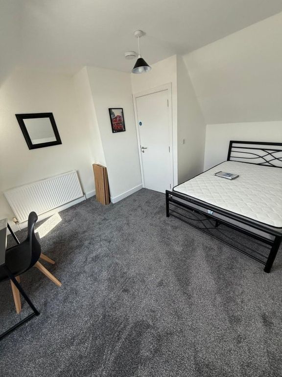 Property photo 2 of 5 8925973.Jpg