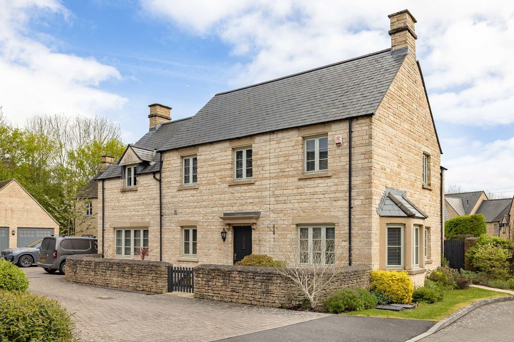 Property photo 1 of 34 Front External