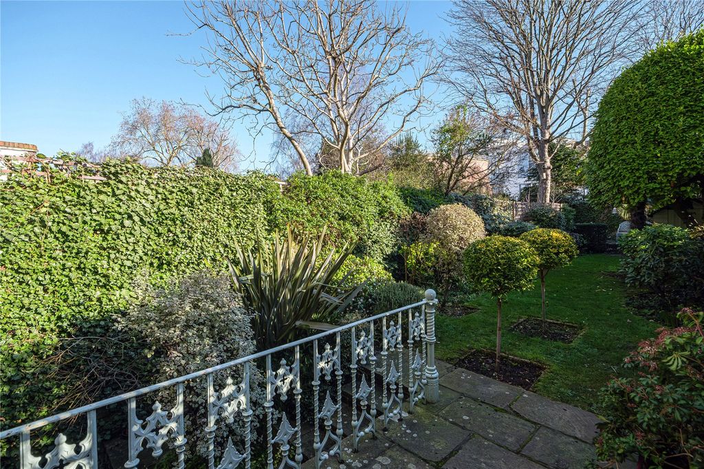 Property photo 2 of 39 Picture No. 69