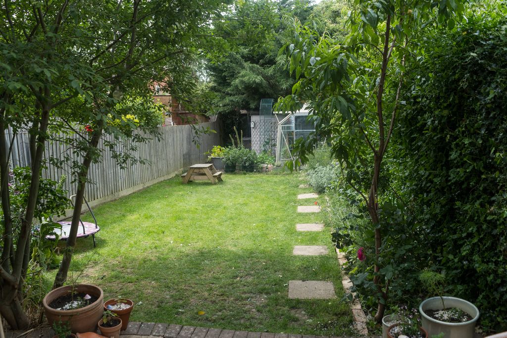 Property photo 2 of 6