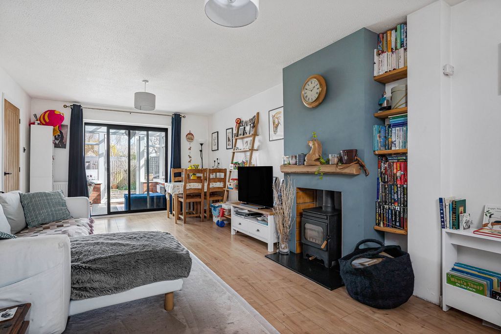 Property photo 3 of 19