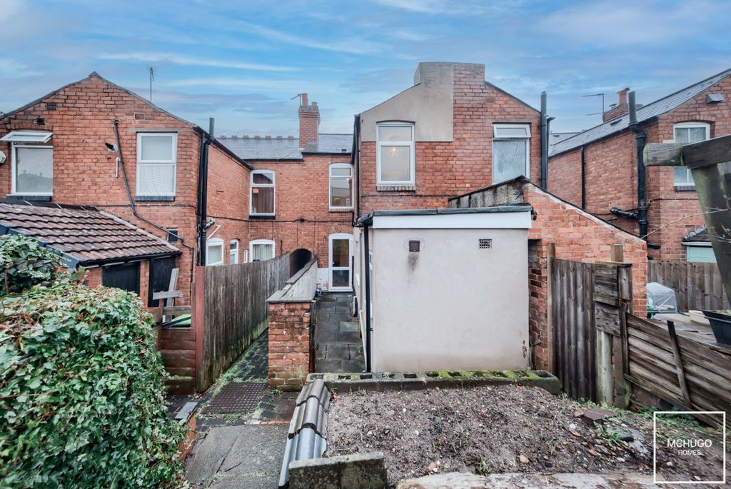 Property photo 3 of 11 Xh2A6011-Hdr(3)-Edit