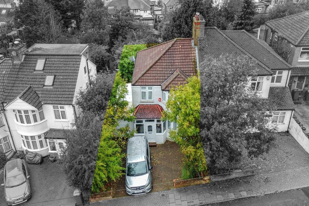 Property photo 1 of 22