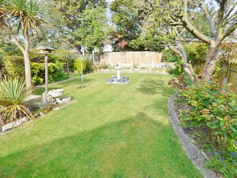 Property photo 2 of 18 P1120912 (800x600)