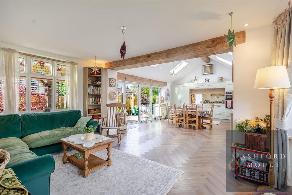 Property photo 2 of 42 Ashford-23.Jpg