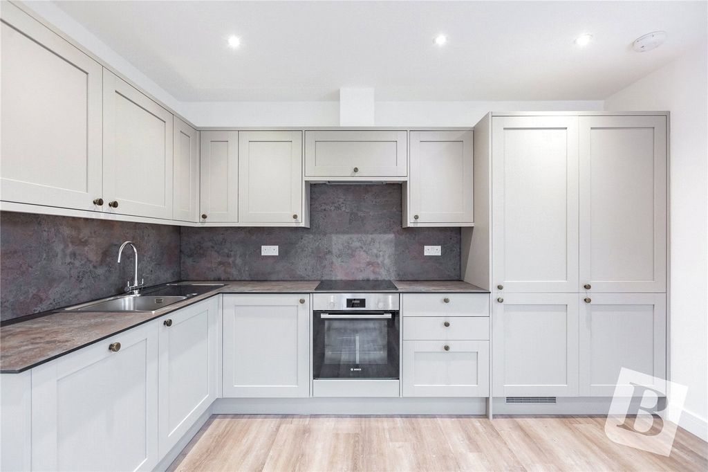 Property photo 2 of 13 Kitchen