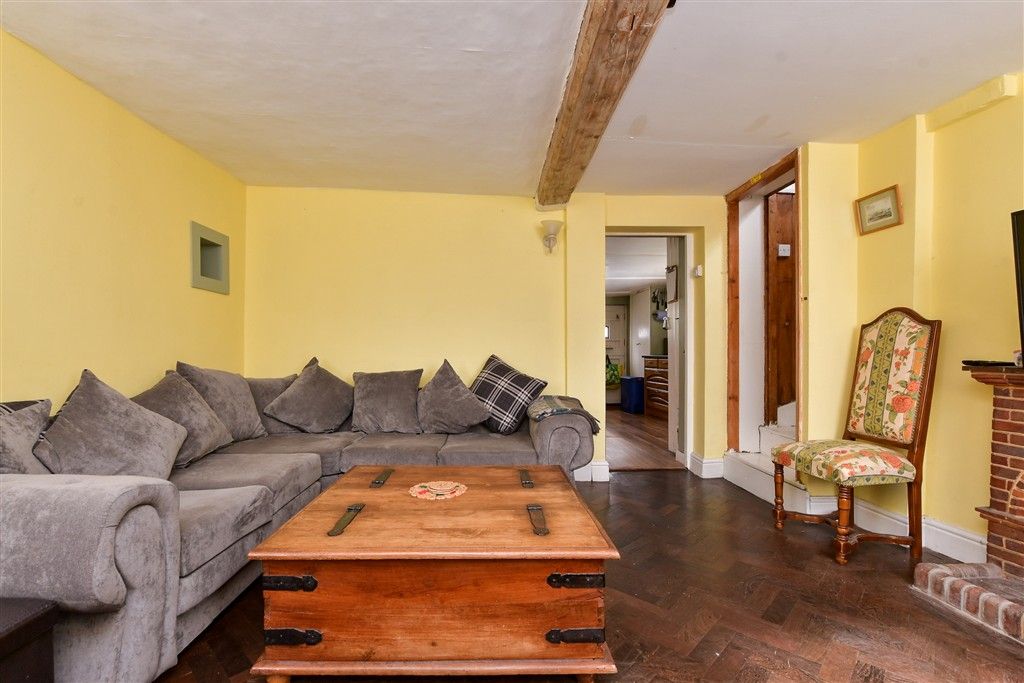 Property photo 2 of 10 Lounge