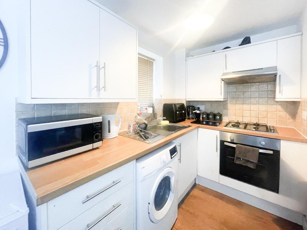 Property photo 2 of 5
