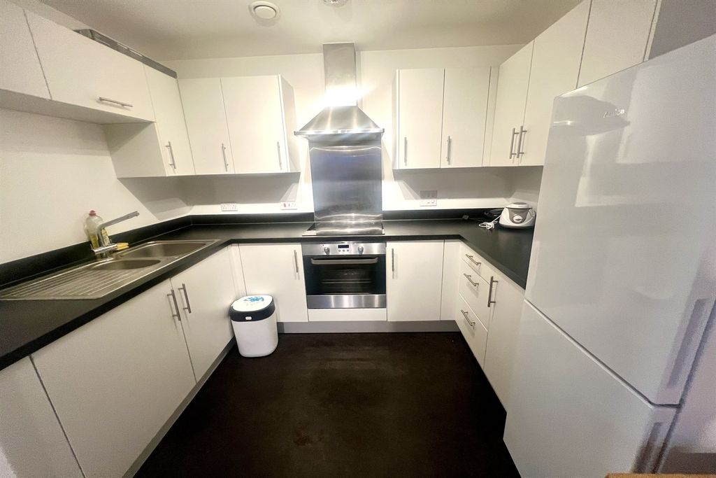 Property photo 1 of 1 (Main)