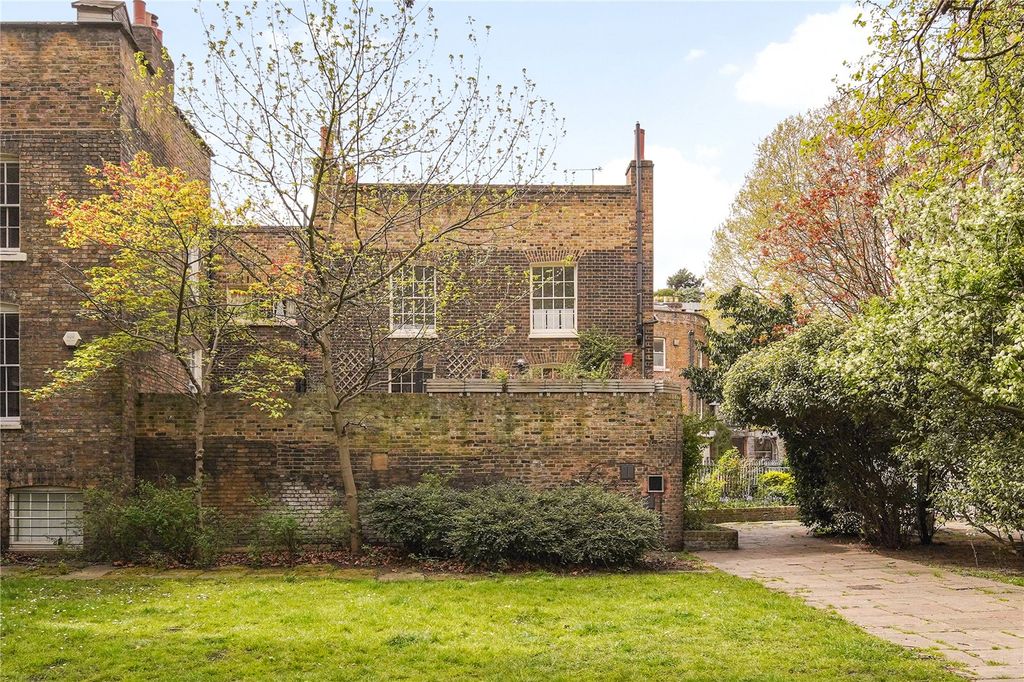 Property photo 1 of 16 Picture No. 22