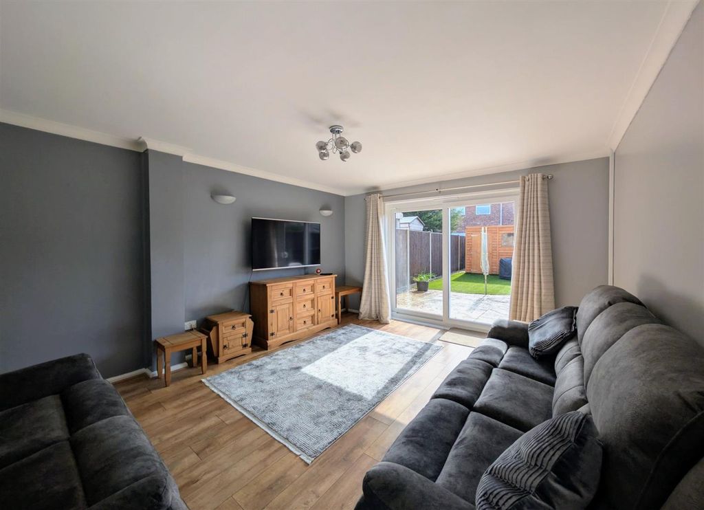 Property photo 2 of 14