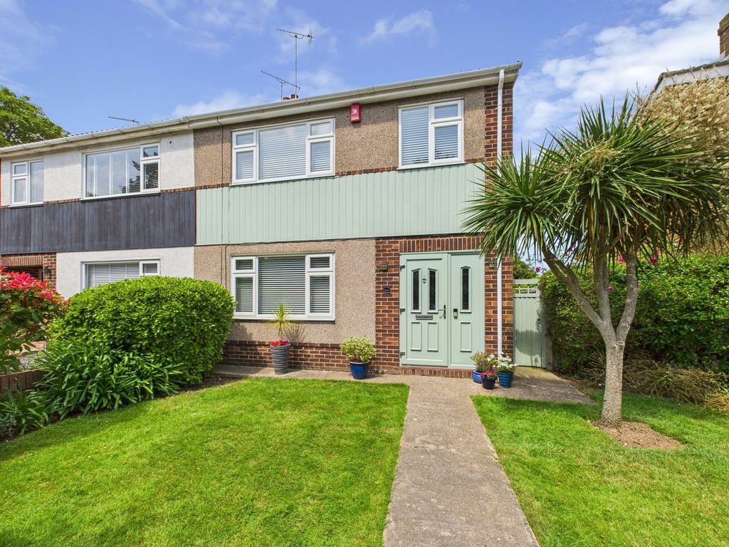 Property photo 1 of 26