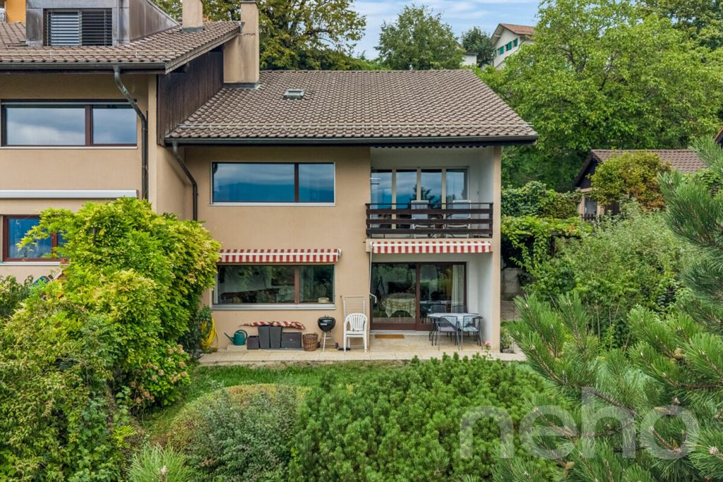 Property photo 3 of 12