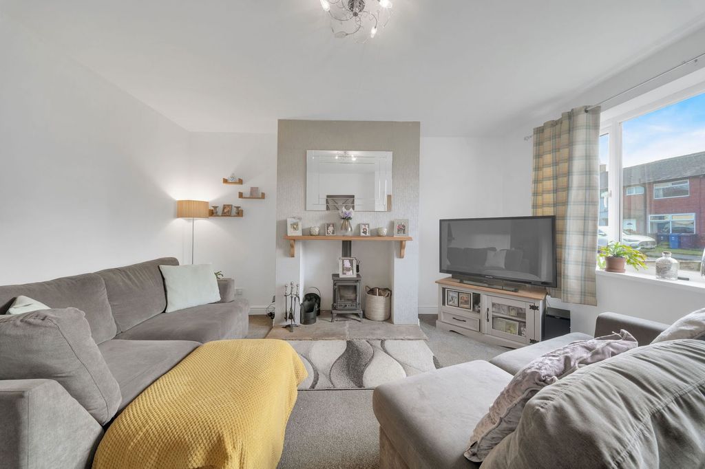 Property photo 3 of 26