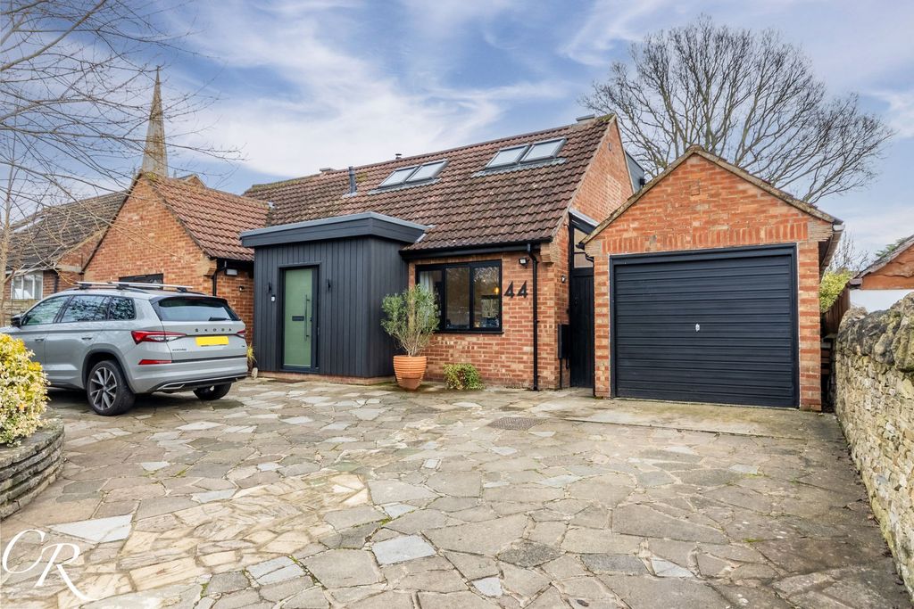 Property photo 1 of 26