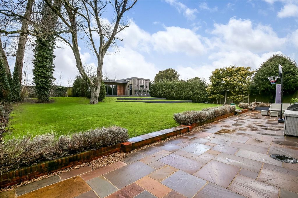 Property photo 3 of 26 Picture No. 03