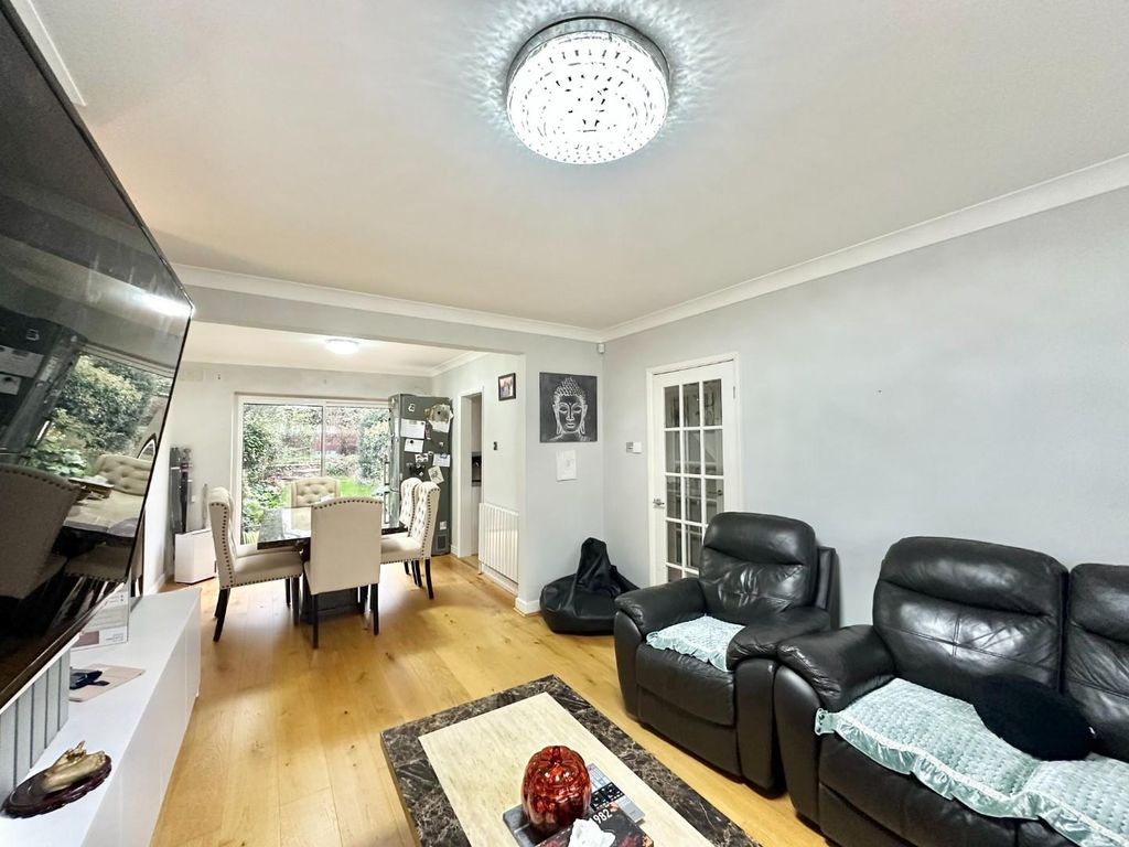 Property photo 3 of 16 Img_8702.Jpg