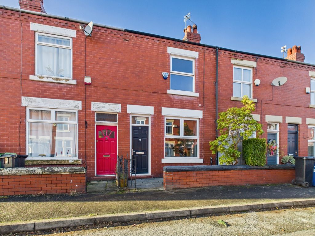 Property photo 1 of 7 Front