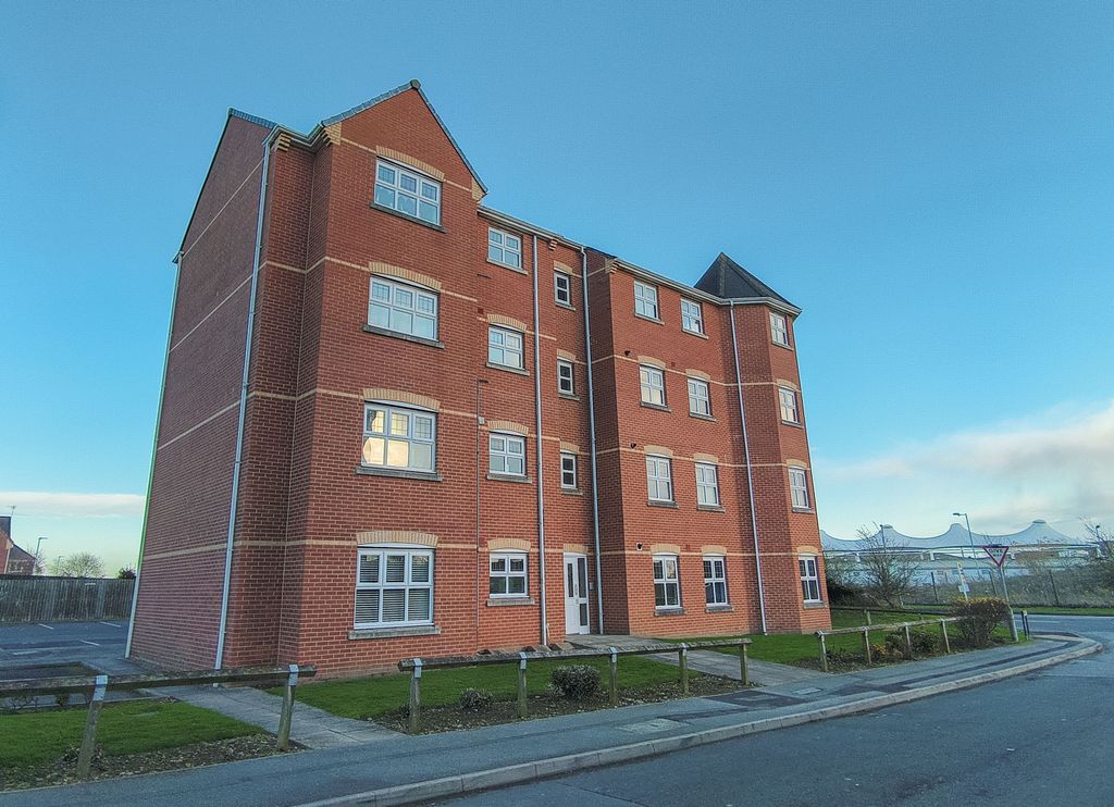 Property photo 1 of 14