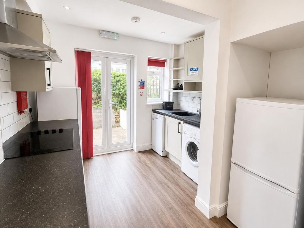 Property photo 3 of 13 C92Ae00A-4F73-4692-9B97-Ac757Adeef44.Png