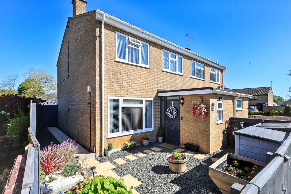 Property photo 1 of 19 Img_4686