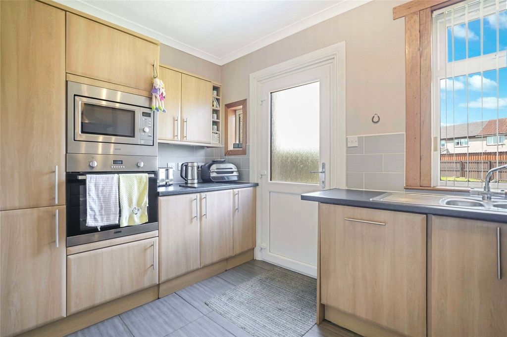 Property photo 3 of 21 Picture No. 07