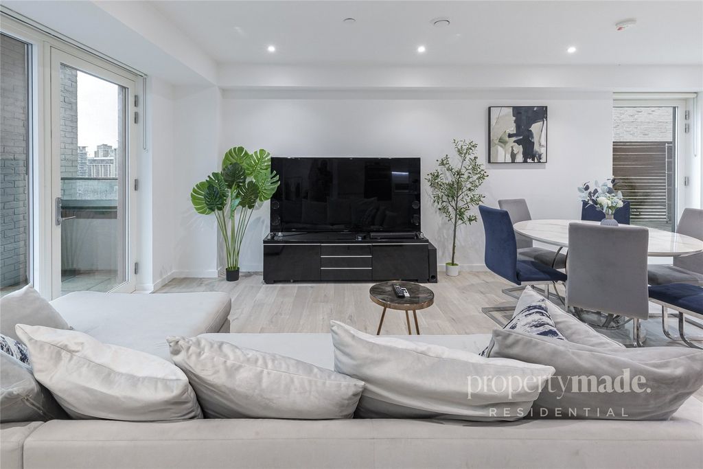 Property photo 1 of 14 Picture No. 11