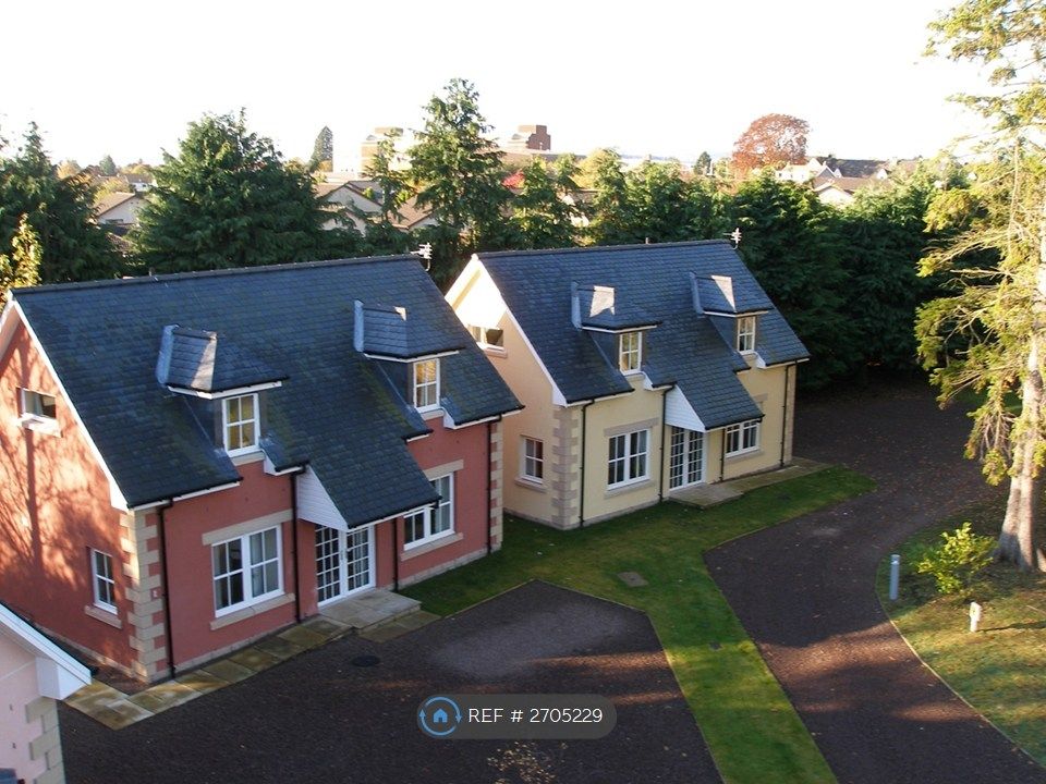 Property photo 1 of 11 Cottages