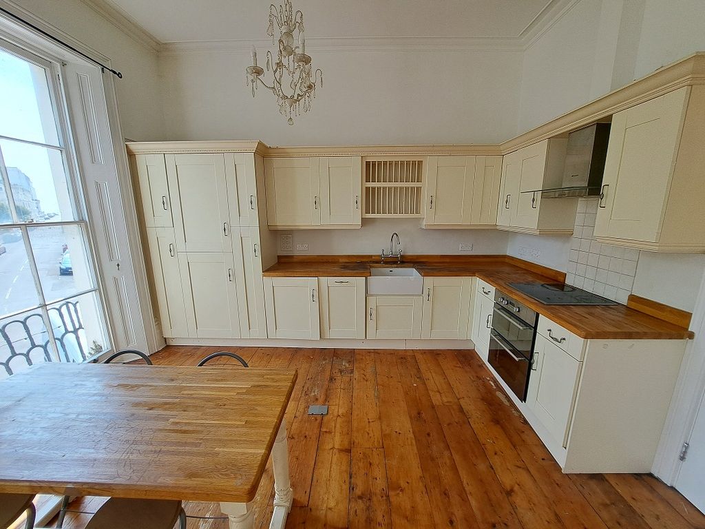 Property photo 3 of 7 Open Plan To Kitchen / Diner
