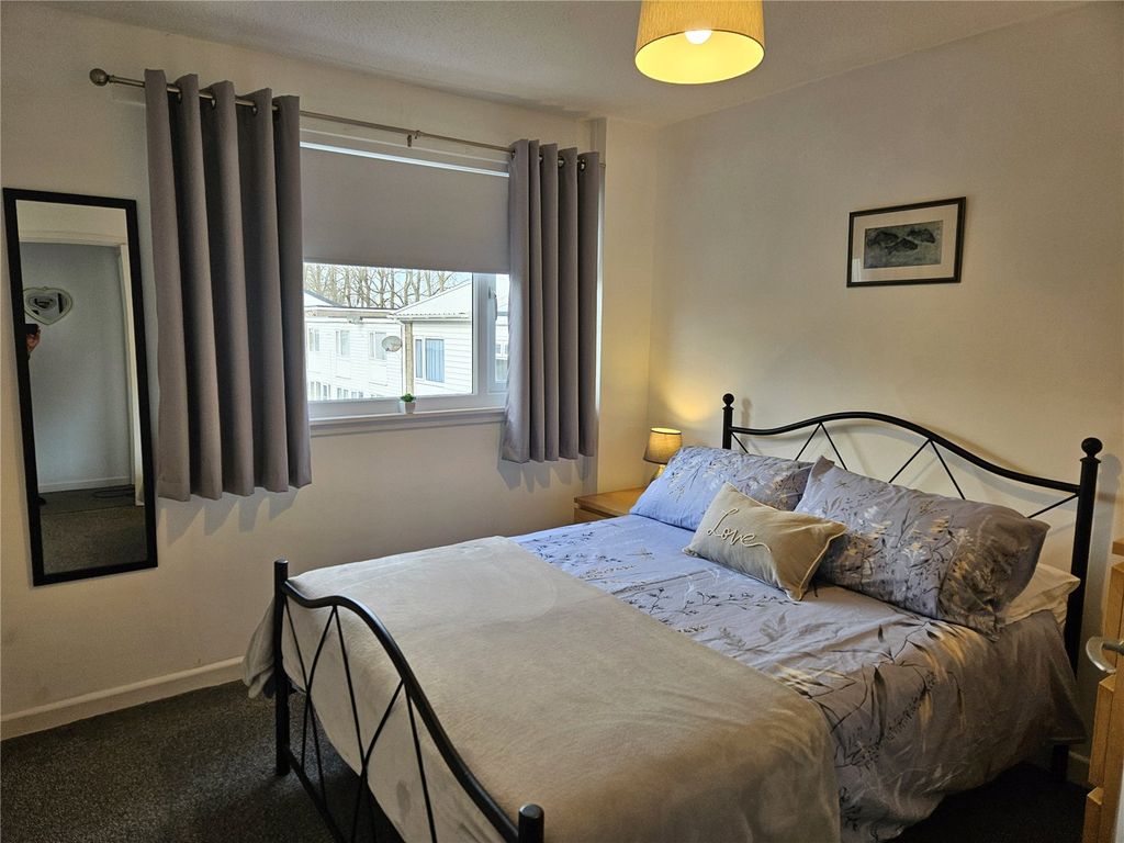 Property photo 3 of 12 Picture No. 13