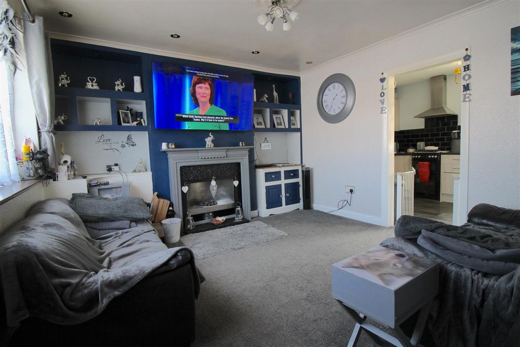 Property photo 2 of 11 Img_7971.Jpg