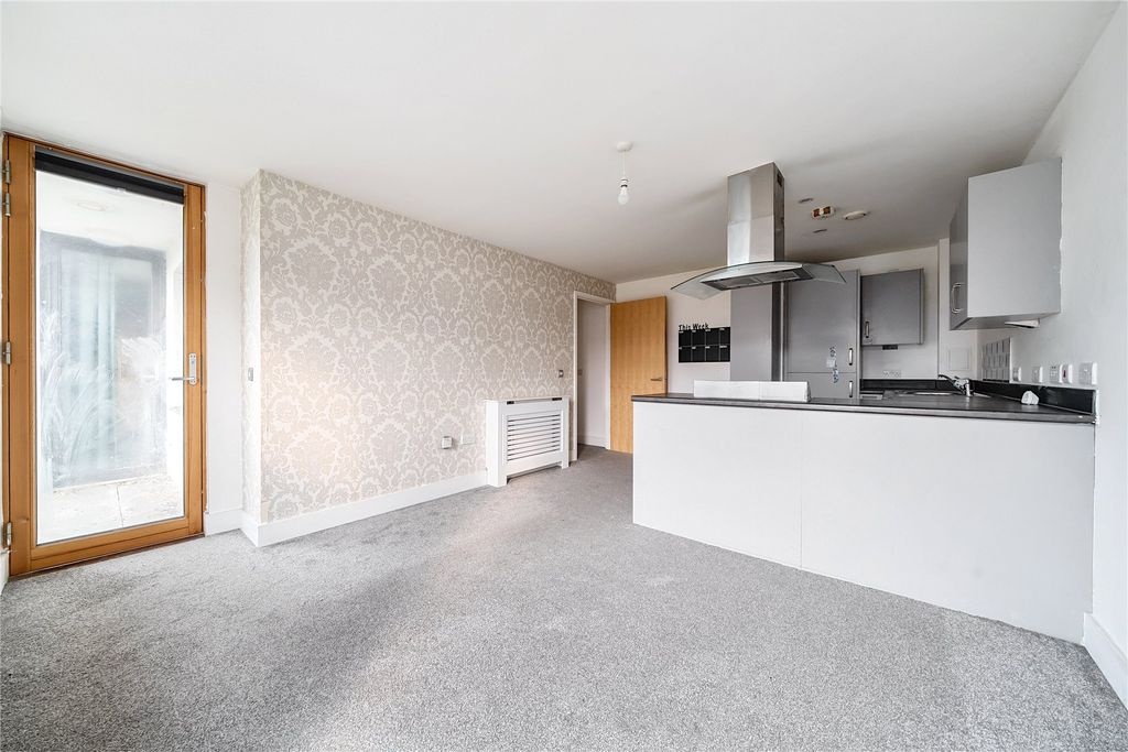 Property photo 2 of 15 Picture No. 05