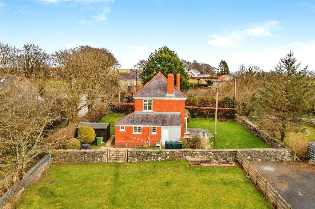 Property photo 3 of 19 Picture No. 23