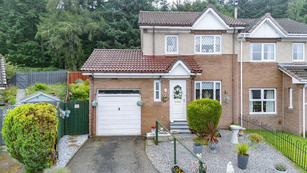 Property photo 1 of 40