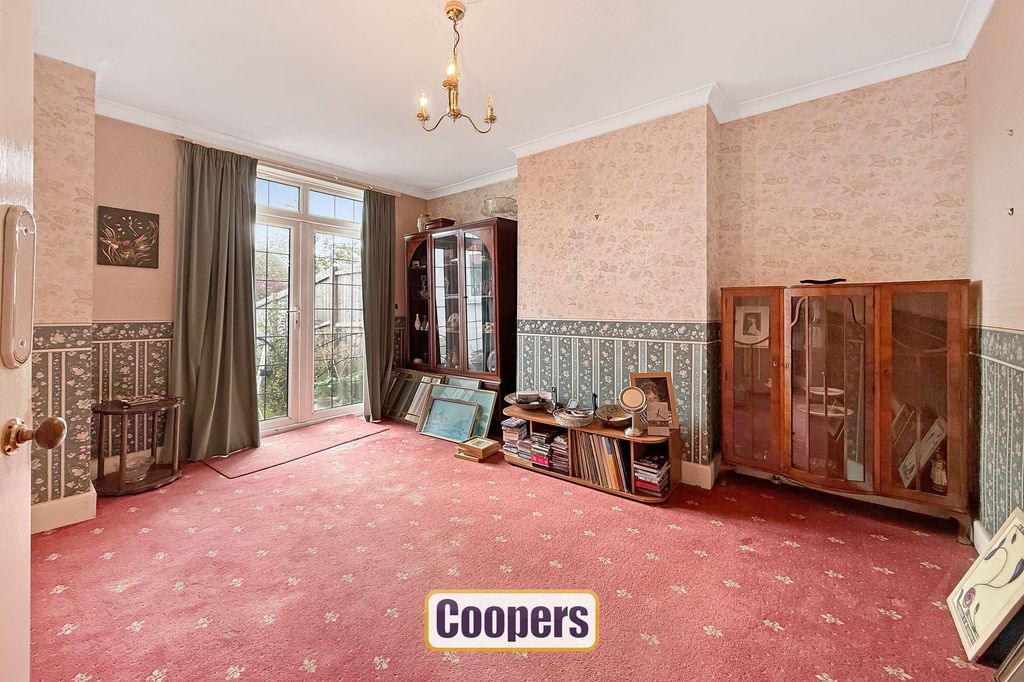 Property photo 3 of 15 Dining Room